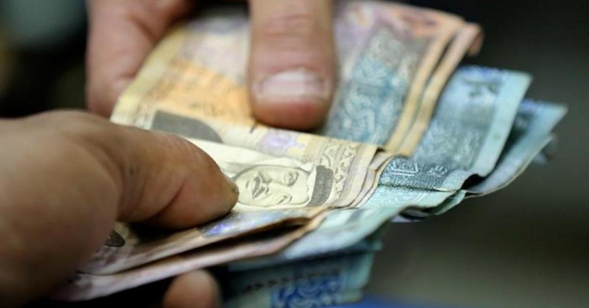 هل تؤجل البنوك أقساط القروض للشهرين المقبلين؟