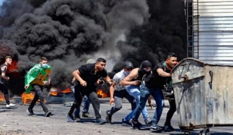 الاحتلال يعدم شابًا فلسطينيا بالرصاص خلال اقتحام “عقبة الجبر”.. وحملة اعتقالات واسعة بالضفة