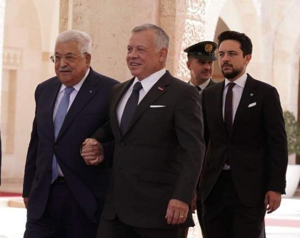 لماذا غاب الرئيس الفلسطيني وحرمه عن زفاف الحسين ورجوة؟