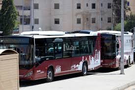 بشرى للزرقاويين.. الباص السريع بين عمان والزرقاء يفتتح نهاية العام