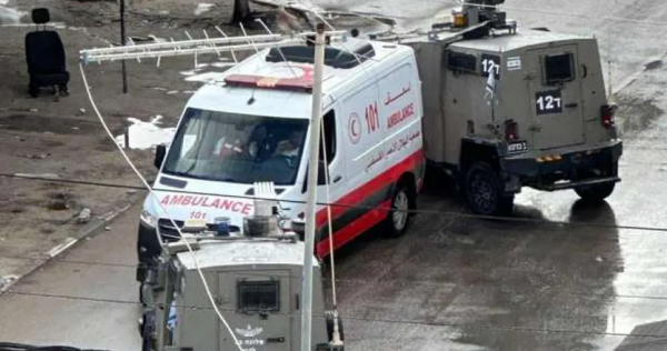 القوات الإسرائيلية تحاصر مقر الهلال الأحمر في خانيونس