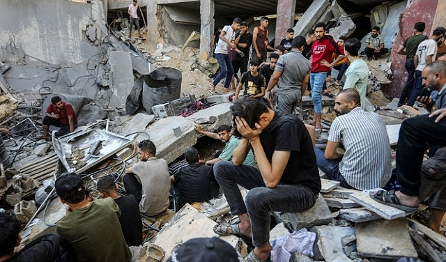 جرائم اسرائيل تتواصل في غزة: عشرات الشهداء والجرحى