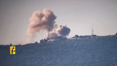 حزب الله يمطر قاعدة عسكرية اسرائيلية بصواريخ ثقيلة بعد استهداف مسؤول مقاوم