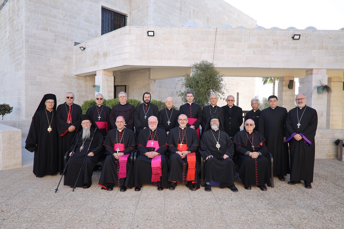 وزير خارجيّة الفاتيكان يختتم زيارته للأردن