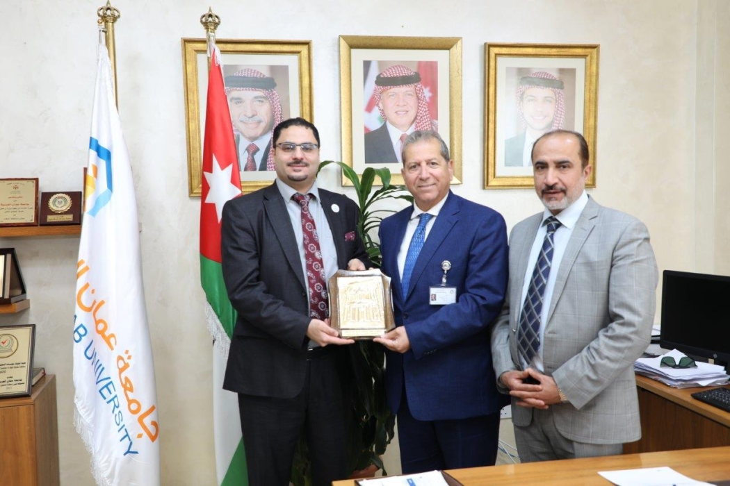 تجديد اتفاقيّة تعاون بين عمان العربية واكاديمية قبة الابتكار للاستشارات والتدريب