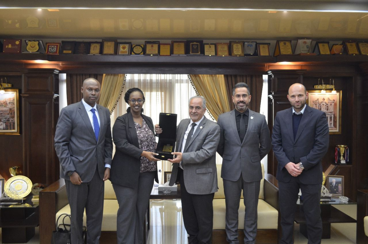 سفيرة جمهورية رواندا تزور عمان الأهلية وتبحث سبل التعاون .... صور