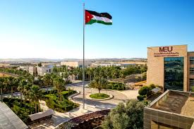 طلبة الشرق الأوسطيجذبون أنظار مشاركي مسابقة مالية على مستوى الأردن