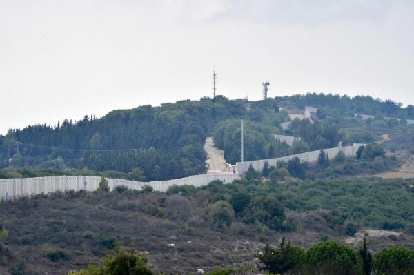 تصعيد كبير على حدود لبنان وشهداء.. وصواريخ حزب الله تنهمر