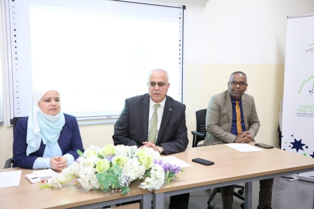 لقاء خريجي كلية الصيدلة في جامعة عمان العربية