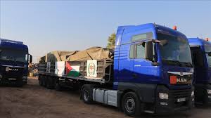 الأردن يسير 92 شاحنة إلى غزة تحمل طروداً غذائية وصحية وخيماً