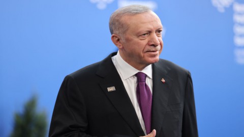 اردوغان المنتشي بـتحرير سورية.. يترك غزة ولبنان لفم الحوت