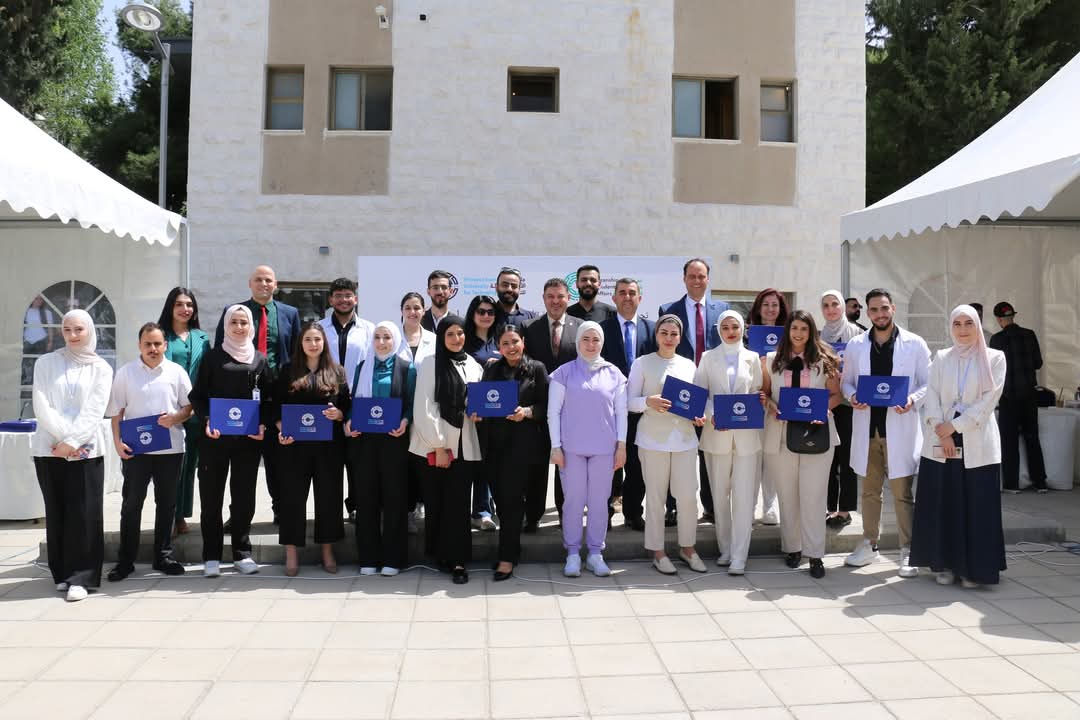 المستشفى التخصصي يشارك في فعالية صحتك بالدنيا في جامعة الأميرة سمية للتكنولوجيا