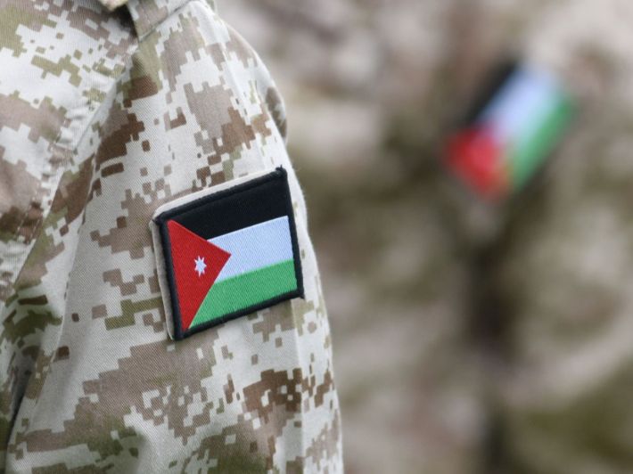 استطلاع رأي: ارتفاع ثقة الأردنيين بالجيش والمخابرات