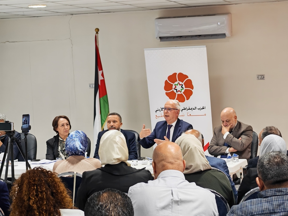 ورقة موقف لـالديمقراطي الاجتماعي حول المناهج: التحرر من إرث التلقين والحشو والذهاب لتفاعلية حديثة وتفكير ناقد