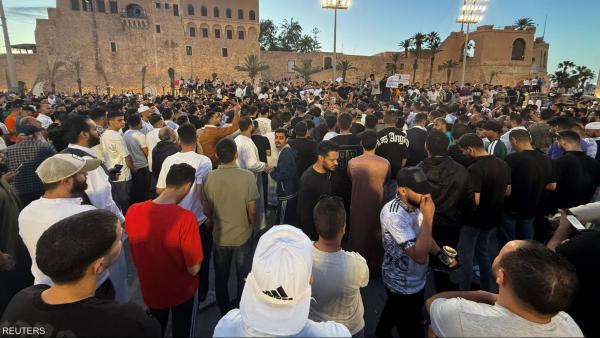 ليبيا على صفيح ساخن.. مظاهرات بطرابلس ضد حكومة الدبيبة.. والأسوأ متوقع