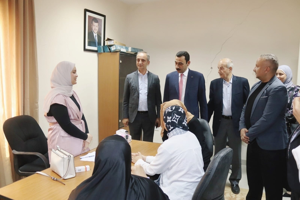 بنك الدواء ينظّم يوماً طبياً في علان احتفالاً بعيد الجلوس الملكي برعاية مهيدات