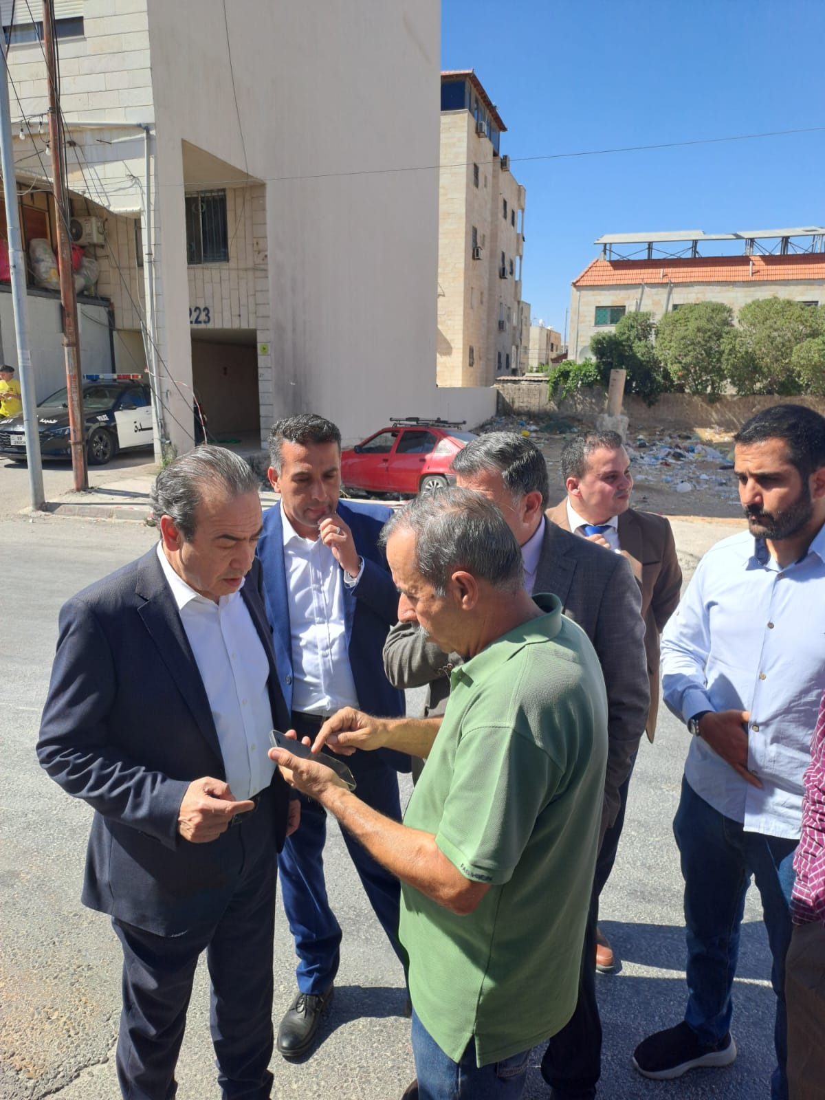 نقيب المهندسين يتفقد موقع انهيار عمارة في إربد ويؤكد أهمية تقييم السلامة الإنشائية