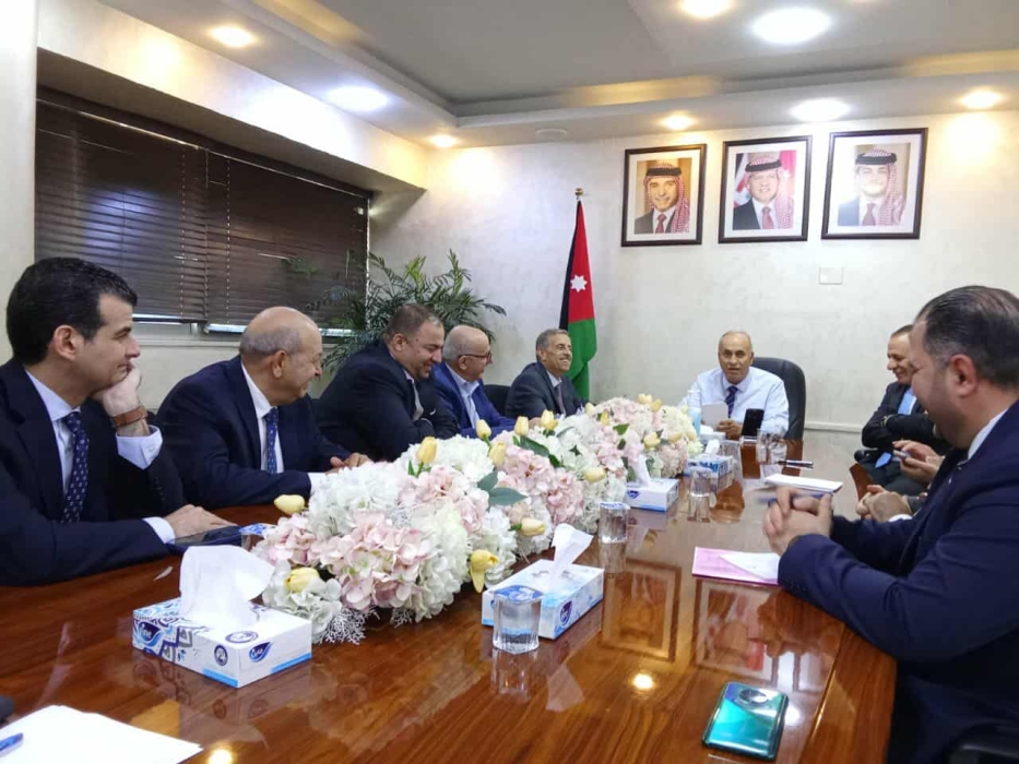 المستشفيات الخاصة تلتقي مدير ضريبة الدخل والمبيعات لمناقشة نظام الفوترة الوطني