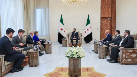 الهجري يطالب بانفصال السويداء.. والامريكان يدعون دمشق لبديل للنظام المركزي الشديد!