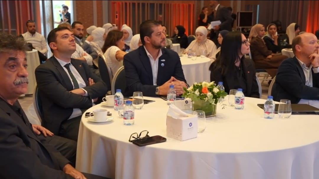 أبو عمر يرعى حفل اختتام أورنج الأردن شراكتها مع Proparco