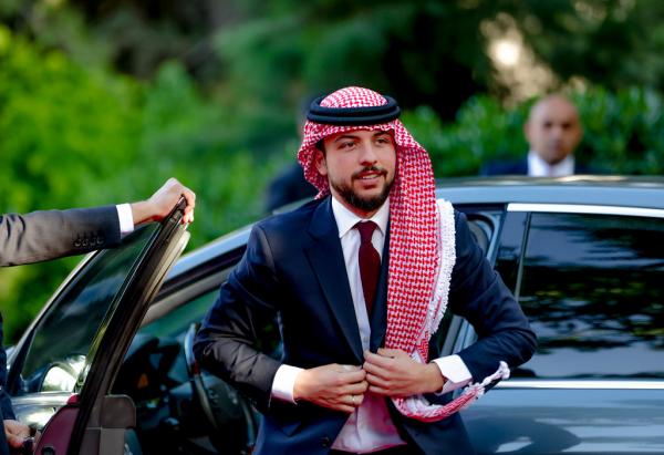 ولي العهد يزور اليوم قطر متضامنا