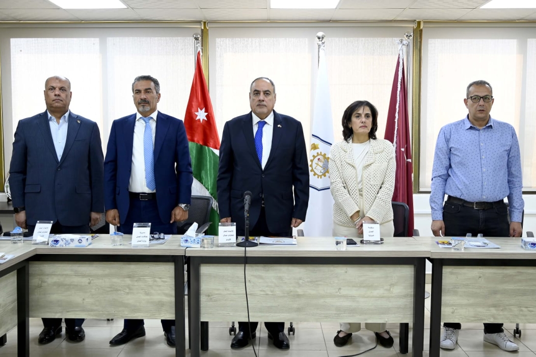 اتحاد العمال ينظم حفلا بمناسبة يوم المعلم