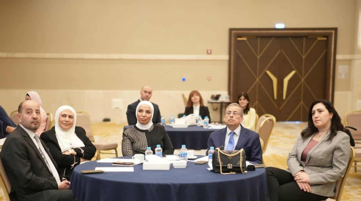جلسة حوارية تشاركية حول دور جوائز التميز في رفع تنافسية القطاع الخاص وتحفيز الأداء