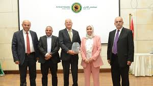 مستشفى الكندي يقيم يوما طبيا علميا توعويا في جامعة البتراء