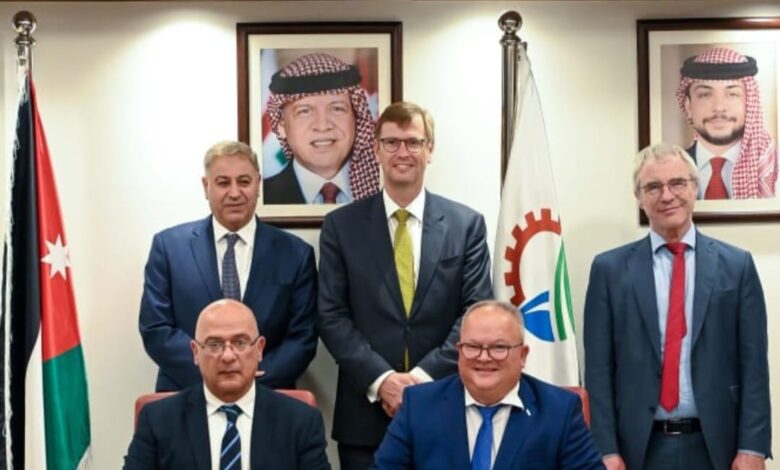 البوتاس العربية” توقّع اتفاقية الخدمات الهندسية لمصنع البلورة الباردة الثالث مع شركة “سي إي سي” الألمانية ضمن مشروع التوسعة الجنوبية