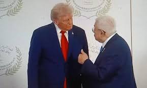 أكسيوس: واشنطن تتواصل مع السلطة الفلسطينية حول مرحلة ما بعد الحرب في غزة