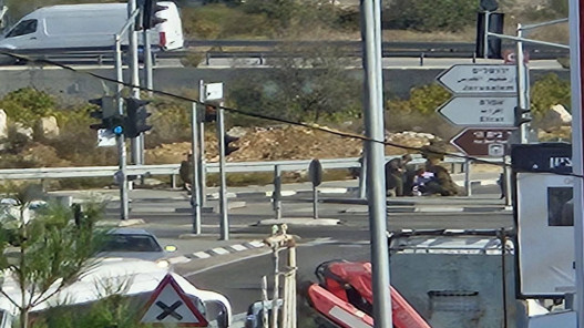 قتل مستوطن وجرح 8 بعملية فدائية جنوب الضفة