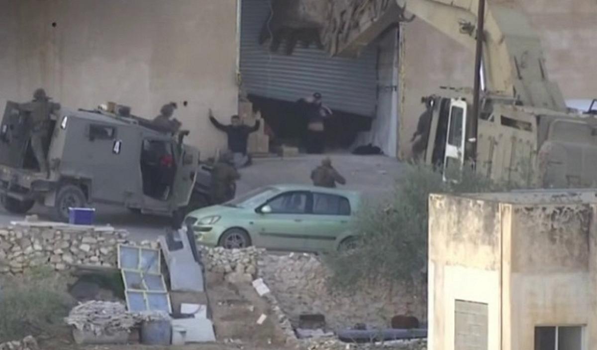 قوات الاحتلال تصفي ميدانيا شابين اعزلين بجنين.. والكاميرات توثق
