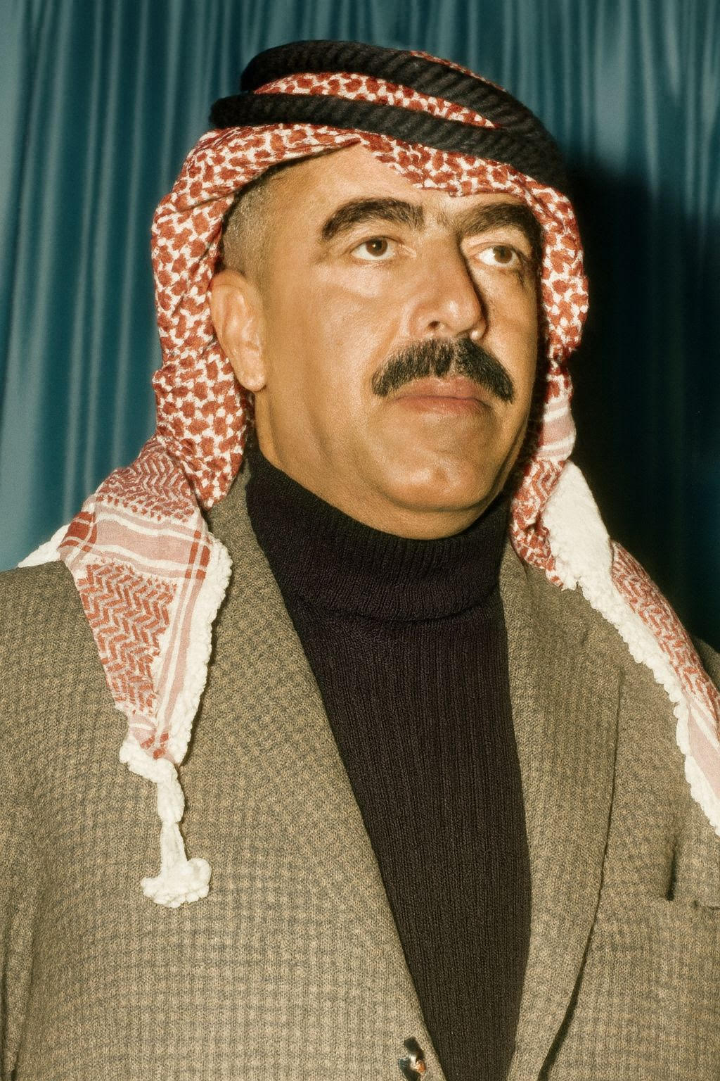 محاولة لوصف صفات وصفي