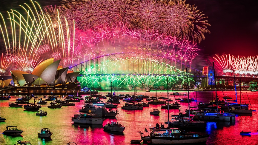 هجوم مسلح خلال احتفال حانوكا في سيدني يسفر عن 10 قتلى وعشرات الجرحى