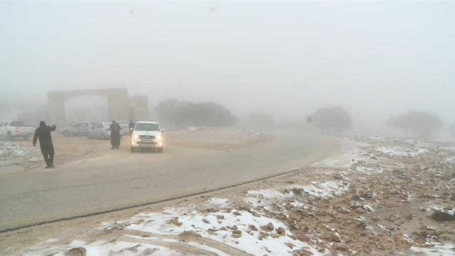 المنخفض يتعمق.. وتجدد الهطولات الثلجية فوق مرتفعات الطفيلة والشوبك ومعان