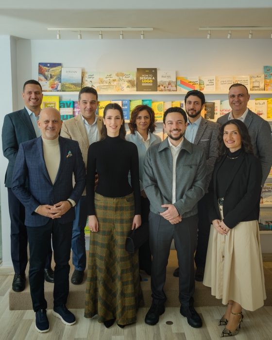 ولي العهد والأميرة رجوة الحسين يزوران شركة جبل عمان ناشرون