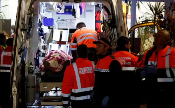 21 وفاة على الأقل بحادث خروج قطار عن مساره في إسبانيا