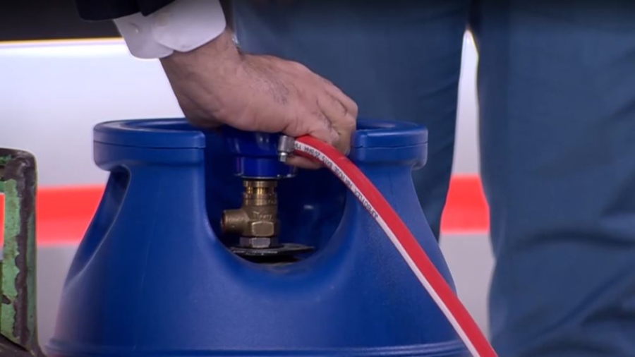 المواصفات والمقاييس: فحص أكثر من 200 ألف أسطوانة غاز بلاستيكية