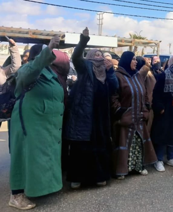 اعتصام نسوي في المفرق بعد فصل جماعي من احد المصانع في منطقة صبحا وصبيحة
