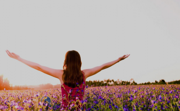 للشعور بالرضا .. السر في 8 عادات صباحية