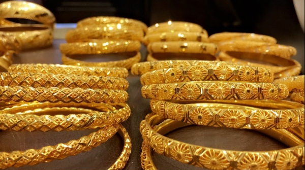 أسعار الذهب تسجل أسعارًا قياسية جديدة .. وغرام 21 يتخطى 103 دنانير