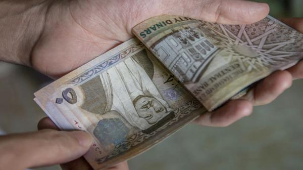 العجز الناشئ عن إصابة العمل .. تعويض أم راتب؟