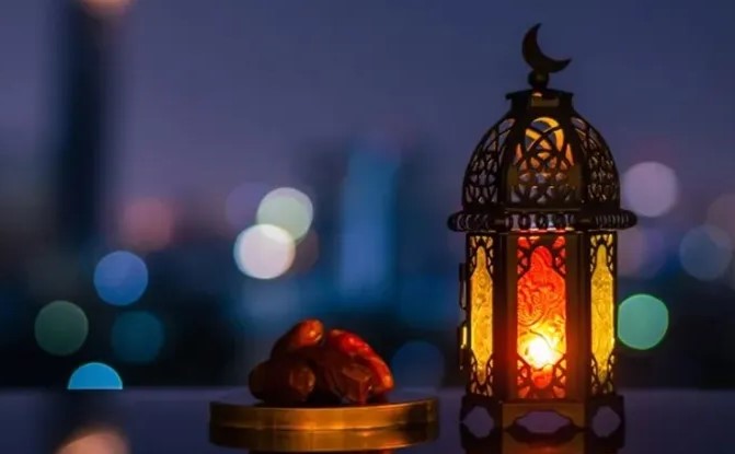 الأربعاء أم الخميس؟.. هلال رمضان يشغل الملايين