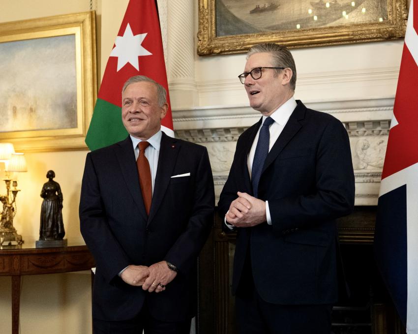 الملك يؤكد لستارمر موقف الأردن الرافض للإجراءات الإسرائيلية في الضفة