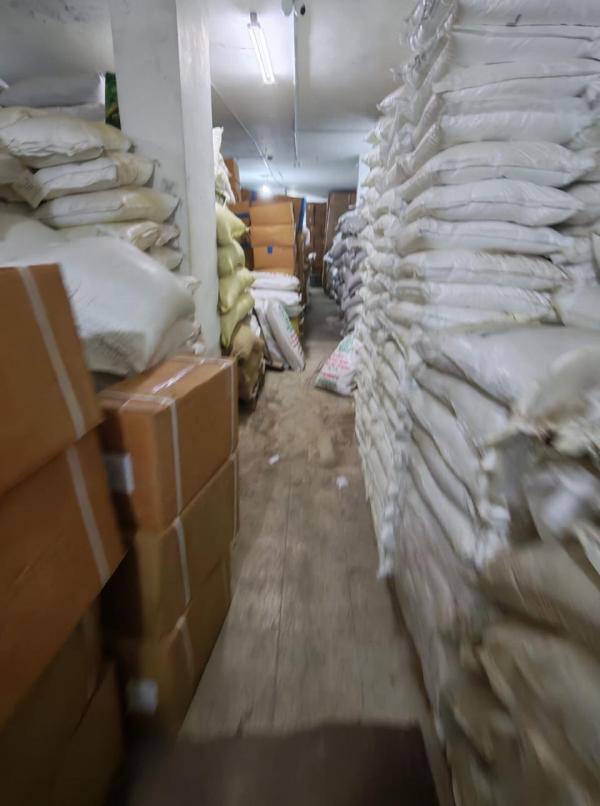 إغلاق 4 مستودعات غذائية في ماركا وتحفّظ على 245 طنًا تمهيدًا لإتلافها