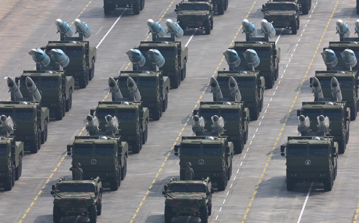 رويترز: إيران تقترب من إبرام صفقة لشراء صواريخ مضادة للسفن من الصين