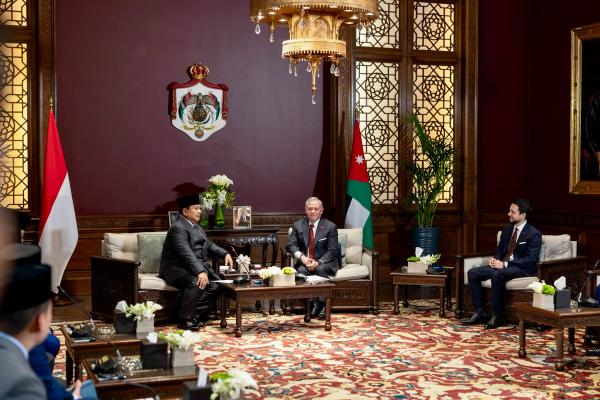 الملك والرئيس الاندونيسي يبحثان التعاون المشترك وقضايا المنطقة