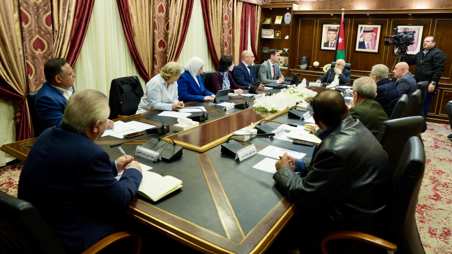 لجنة مالية الأعيان تبحث مع فريق التدقيق البريطاني سبل تعزيز الرقابة المالية والإصلاح الاقتصادي