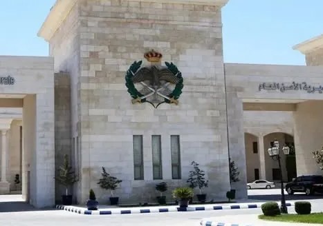 الأمن العام ينفي صدور بيان لإخلاء منازل في لواء الأزرق ويتابع مروّجي الشائعات