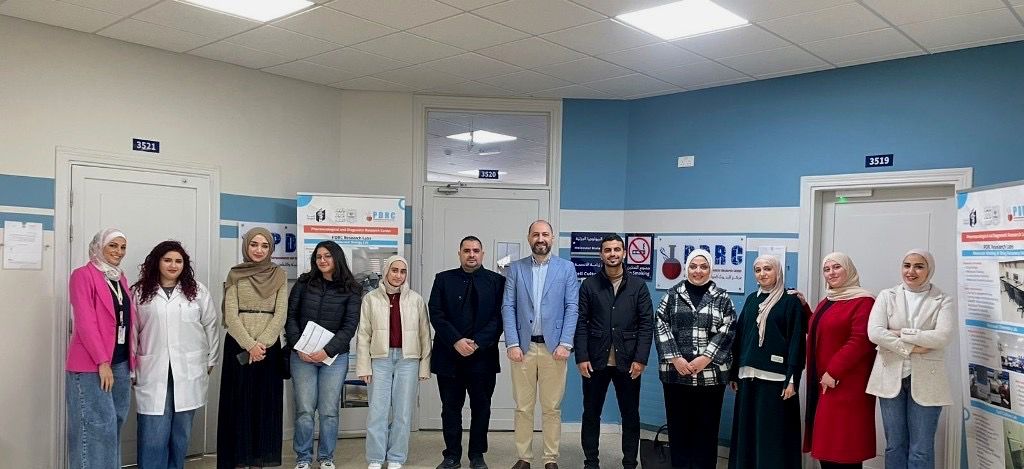 مركز البحوث الدوائية والتشخيصية في عمّان الأهلية يعقد دورة تدريبية متقدمة في تقنيات  PCR